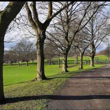 Hidden Gem !Stunning 3 Bedroom Home In Sheffield Handsworth Экстерьер фото